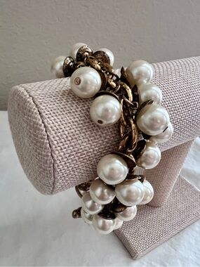 Vintage Honora Italy Bronze Pearl Cluster Dangle Charm Bracelet 8"